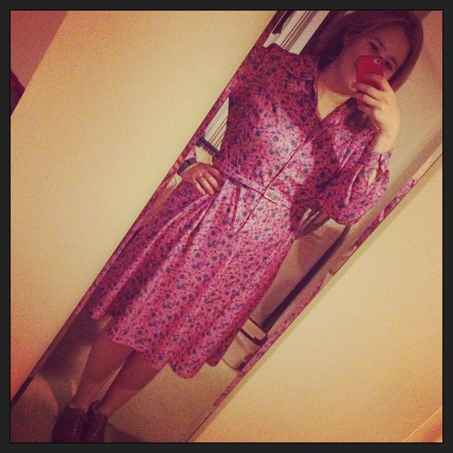 #frocktober day 16. Vintage hot pink and blue polyester. Awwww, YISS.