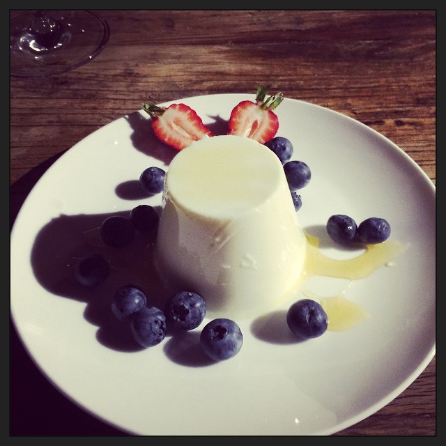 The finale to last night's dinner: pannacotta with honey and fresh local berries. @brunyislandlongweekend