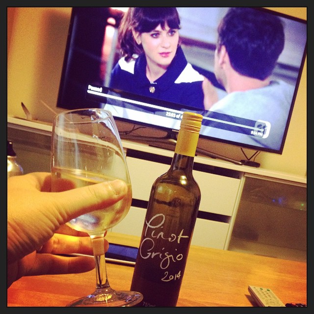 New Girl + @mudgeeregion's DiLusso Pinot Grigio. My middle-aged Tuesday night victory.