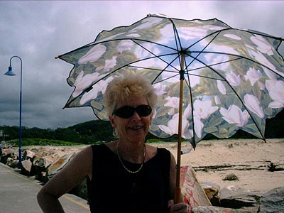 Mama Snookums under umbrella