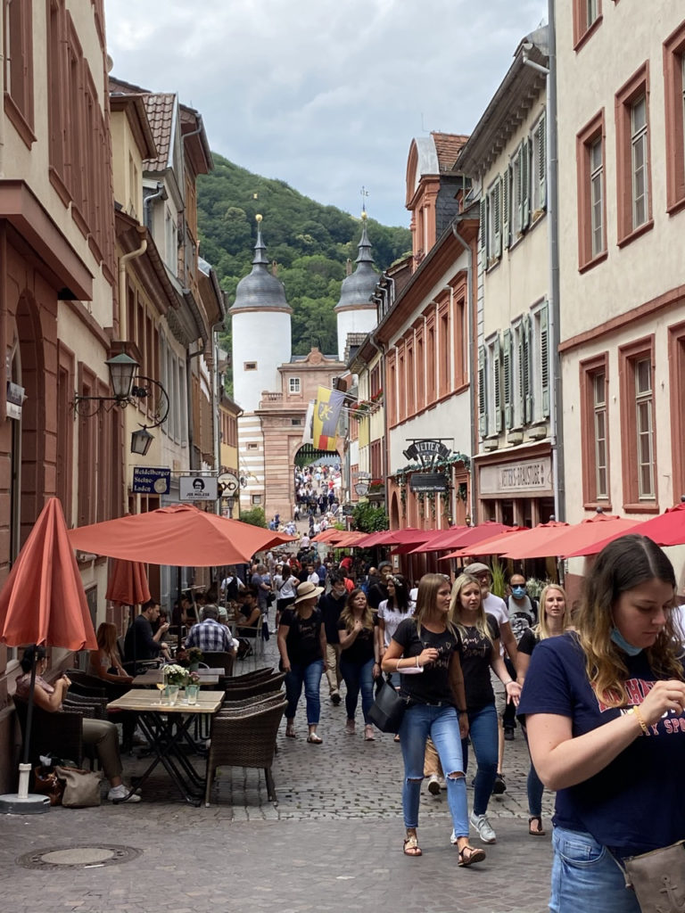 Looking down to the Alte Brücke