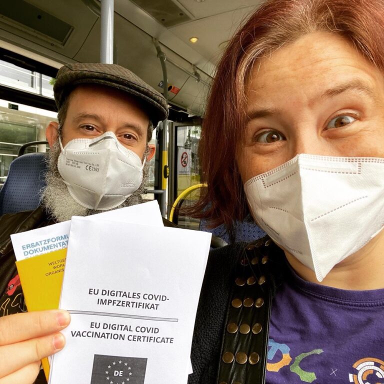 Fully vaccinated! We learned that Germany are recommending “Kreuzimpfung” (cross-vaccination) for those that got AZ for the #1 shot. Rang up this morning and immediately got booked in to receive Moderna for #2. Two hours later, all done! ❤️💉