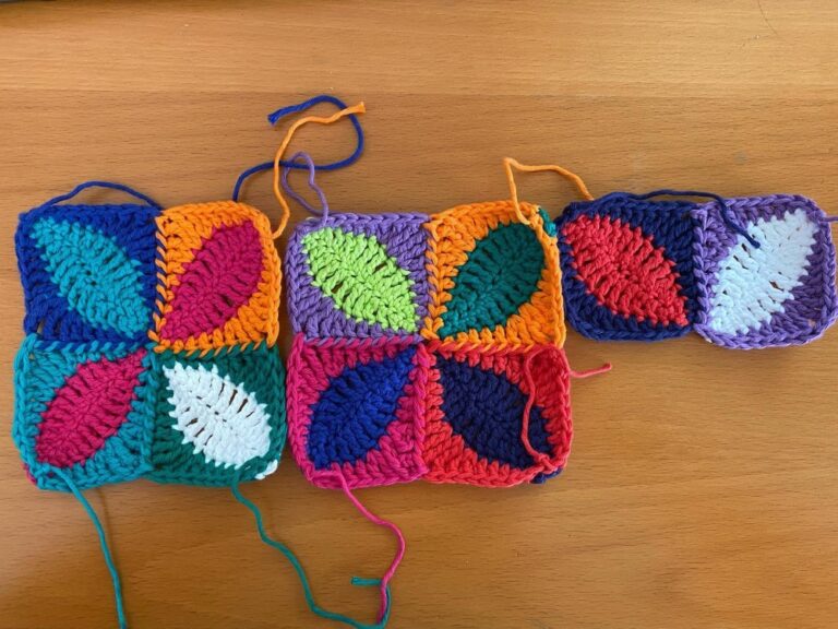 It’s amazing what you can get done when you have to sit through a lot of online meetings… #crochetkris 🧶