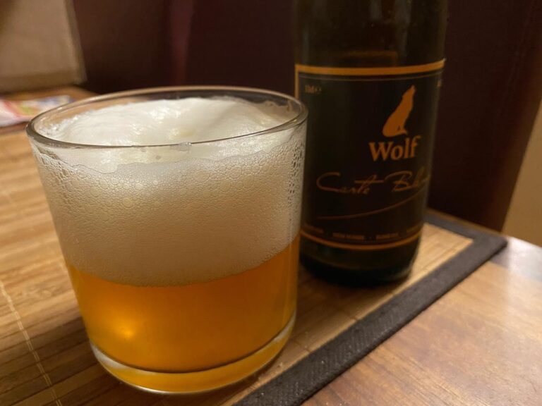 Great Belgian Beer Tasting #11 - Wolf Carte Blanche from Brouwerij Wolf. It’s 8.5% but tasted even stronger. 😬🍺