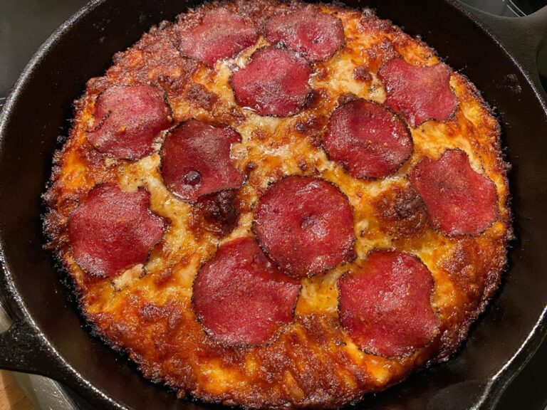 The Snook made me a beautiful homemade birthday dinner - pan pizza and a pomegranate cake. He’s the best. ❤️🍕🍰