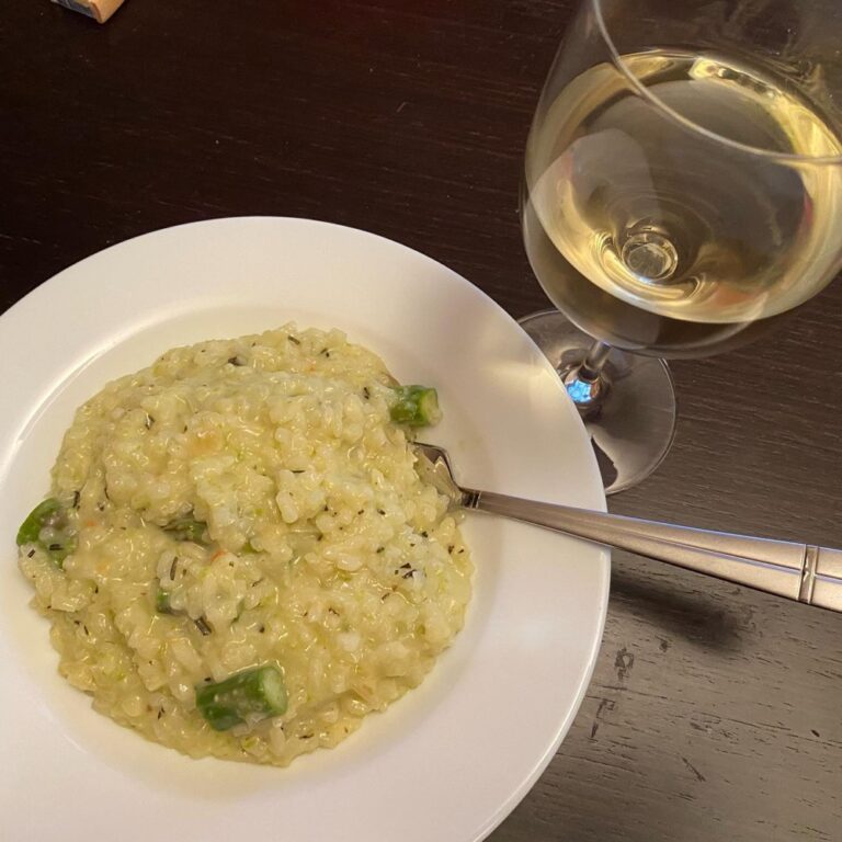 Spargelzeit is here again! We aren’t going quite as hard as we did last year. Tonight the Snook made Asparagus Risotto from @epicurious. 🍷