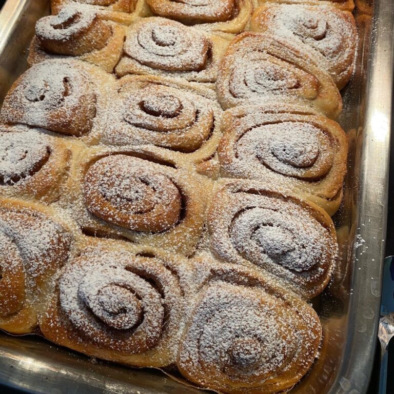 The Snook spent his day off making us homemade cinnamon rolls. 😍