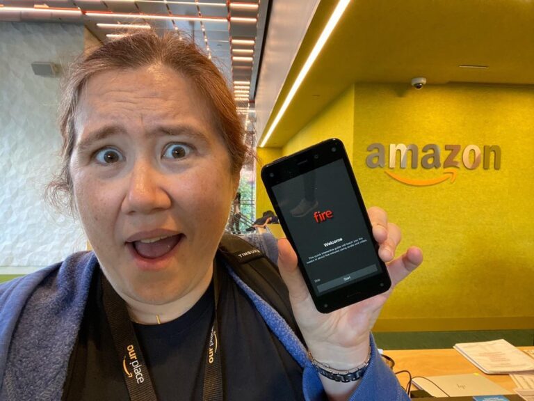 After years of searching, guess who managed to find a working Fire Phone?! 🔥📱