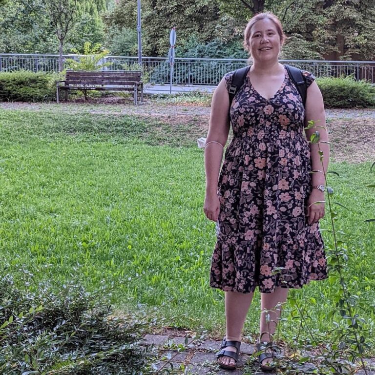 Walking home tonight from the Munich AWS User Group summer party. I wore my new dress (previously lost in the delayed suitcase). Yay! ☀️👗