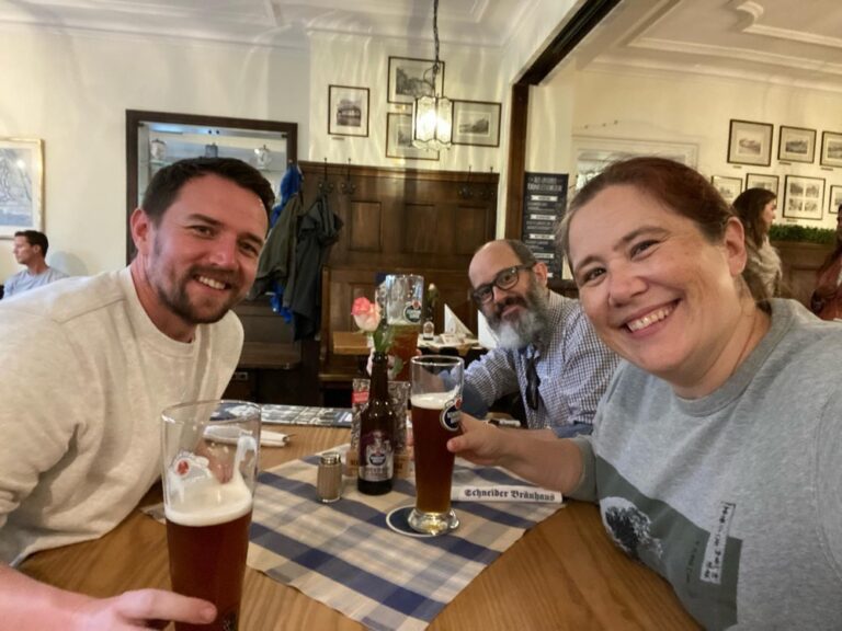 Look who we found in Munich - it’s @mnweir85 !! So lovely to catch up after a few years apart. 🍺❤️