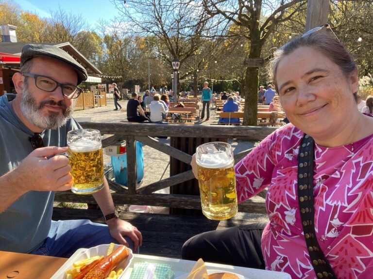 I suspect this is the last warm day of the year, and Westpark is busy. I’m really going to miss this. 🍻🍁🍂 (2022 Biergarten count: 15)