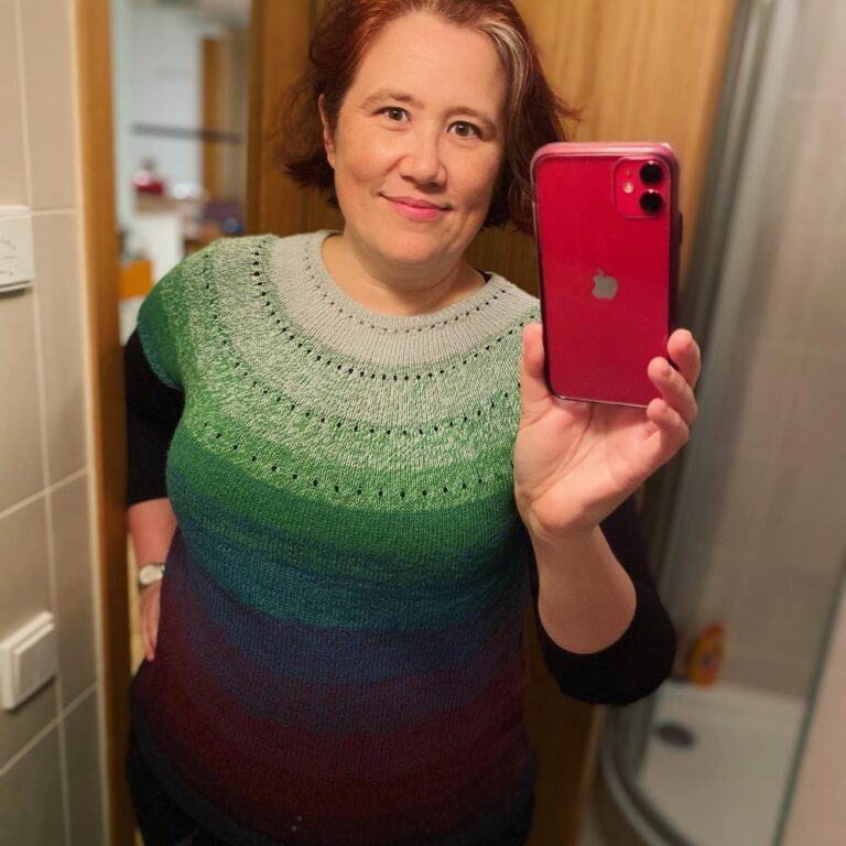 Since @jpofoz wore hers, I have to wear mine! This is the Easy Eyelet Yoke in @hobbii_yarn Twister. I love the colour gradient. 🧶 #knitting