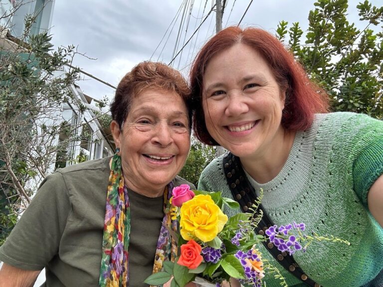 We had a lovely lunch catching up with the Morrises from @morrisandsons. It’s been 15 years since I worked for them, but they still treat me like family. Ruth brought me flowers and herbs from her beautiful garden! 💐❤️