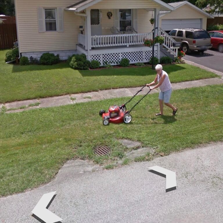 BBQ at the lake today! Dad got up early to smoke us some ribs. 😍 We also had the Annual Teasing of Grandma Veva about the fact that Google Streetview has shown her mowing her front lawn for 9 years now. 😂❤️