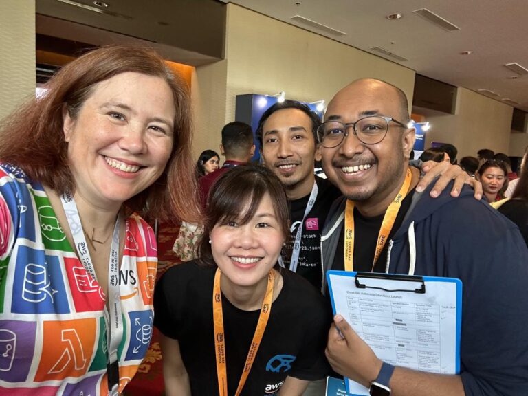 It’s all happening at the AWS Cloud Day Indonesia DevLounge today! We’ve had community sessions on building PaaS, k8s cost management, and deep learning, with more to come... #awsclouddayid