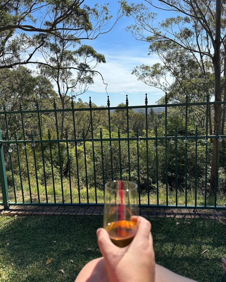 I drove the Snook out to the Shire for his Homebrew Club’s annual Filling of the Barrels I’m enjoying the view while the blokes are busy… 🍻☀️