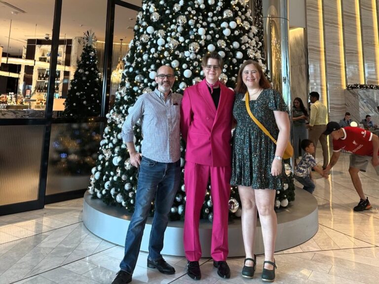 Our nephew @kurt_sss is visiting for the holidays so we caught up for a very beautiful Christmas Eve brunch at @woodcutrestaurant. We even had a visit from Santa! ❤️🎅🥂 (Outfits: mine is a @made590 Vera in @riflepaperco fabric; Kurt’s is the @barbie Double-Breasted Suit from @zara.)