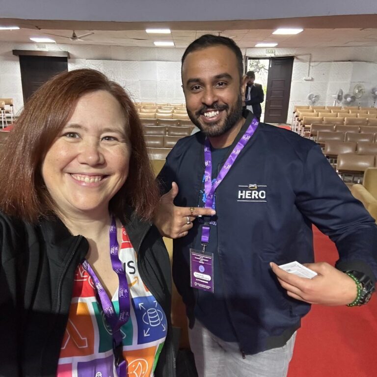 Vey excited to meet the @awscloudclubigdtuw community today! And it’s always great to catch up with @dheerajtechinsight. ❤️🇮🇳