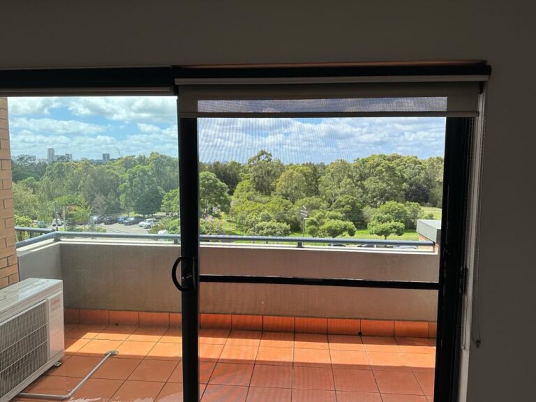 Great news! We picked up the keys today for our rental apartment overlooking Sydney Park. We’ve got just over 2 weeks to clear out the house. (Anybody got an old extra fridge? Ours won’t fit…) #renovation