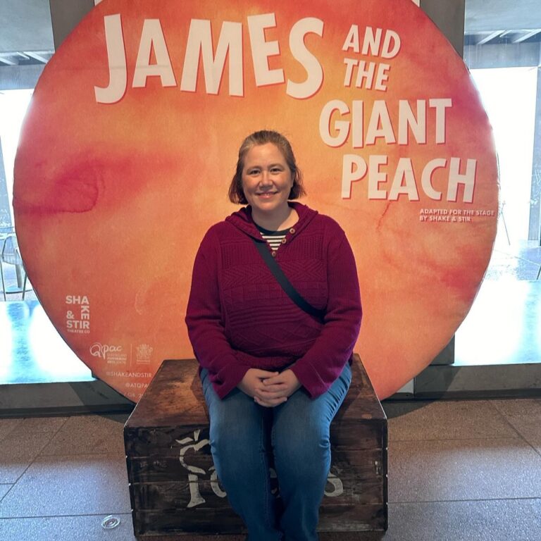 This morning we headed down to the @sydneyoperahouse to see @shakeandstir’s production of “James and the Giant Peach.” I really liked their take on it! They modernised a few things (Aunt Sponge wearing Crocs is inspired costume design) and excised a couple characters (vale Ladybug and Silkworm!), but they kept the weirder bits of Dahl’s story without sanding it down too much. I also thought the use of the rotating stage with animated projections and multiple trap doors was genius, and it’s probably the only way you could bring a story like this to life. We also visited the fat sea lion sunbathing on the steps outside, and we had lunch at @a.p.bread in the city. Lovely day. ❤️🍑