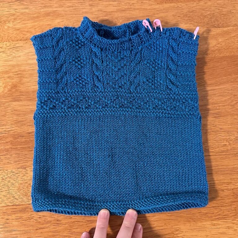 The body is done! I just need to pick up and knit the sleeves, sew on a couple buttons to the shoulder opening (babies have big heads), and give it a wash and block. ❤️🧶 #knitting