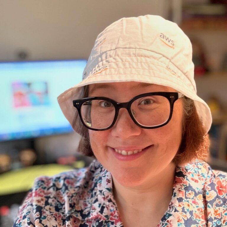 Only 24hrs left to donate to a dementia-related charity and be in the running to win a Smart, Sensational, Sun-Protecting (S3) Bucket Hat! We’re at $1892 total, so I’m really hoping it’ll hit $2000. Please see link in bio if you are able to contribute! ❤️