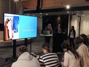 When I see a clothing-related app from @hannahcancode, I know it’s going to be good! My Perfect Fit uses AR to help you shop online for clothes that fit. #SheHacks2018 https://t.co/PI3G1u5Wn9