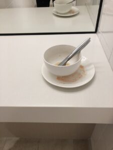 So this is weird. I’ve now twice found used crockery in the ladies room at work after hours. Is someone having dinner in there?? https://t.co/gMZHGz1NYX