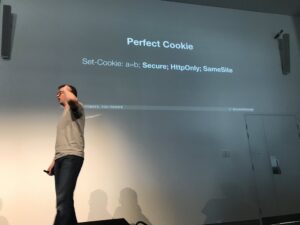 RT @georgiecel: pretty sure the perfect cookie looks more delicious than that 🍪 #wds18 https://t.co/W6CXpwJysj