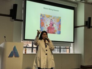 I have honestly learned more about blockchain and Bitcoin from Priyanka’s talk than any other this year! #ggdsyd https://t.co/aUtqRkRl8T