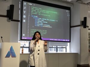 A real demo of blockchain in Javascript!! 👏 #ggdsyd https://t.co/Tixc4hlPGY