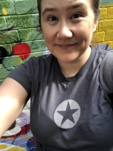 I’ve been reading @daringfireball since 2003, and I *finally* after 15+ years got a DF t-shirt. (Earliest blog mention: https://t.co/SG87lBo54a) ☺️ Thanks @gruber! https://t.co/WzVllYhesx