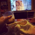 Short-row sleeves, White Russian, and cat documentary. 😺 I am very happy with my life choices. https://t.co/cn1jLGWNhO https://t.co/UFWvhiKfrF