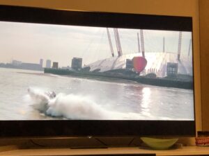 Impressed myself by remembering that this crappy Bond starts with him falling on top of the Millennium Dome. 🙄 https://t.co/h1a3WO6iKv