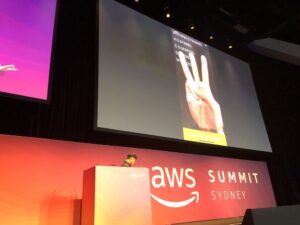 Injae built an app to translate sign language using Amazon SageMaker! Nice tie-in to @glenngore’s shirt yesterday, and this great news story: https://t.co/cV0SQRrC3c #AWSsummit https://t.co/habmEzk689