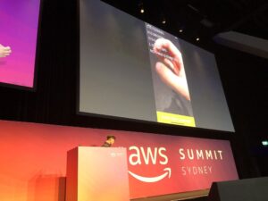 Injae built an app to translate sign language using Amazon SageMaker! Nice tie-in to @glenngore’s shirt yesterday, and this great news story: https://t.co/cV0SQRrC3c #AWSsummit https://t.co/habmEzk689