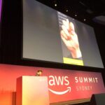 Injae built an app to translate sign language using Amazon SageMaker! Nice tie-in to @glenngore’s shirt yesterday, and this great news story: https://t.co/cV0SQRrC3c #AWSsummit https://t.co/habmEzk689