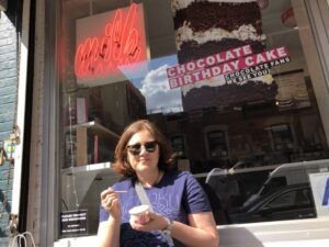 Walking food tour of the Lower East Side. Knishes, pickles, dumplings, bialy, and doughnuts! (With an extra stop at Milk Bar... 😍🍦) https://t.co/ARVsp5M3Iq