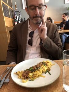 Lunch at Momofuku Nishi was excellent! (The Snook is trying to contain his excitement over Ira Glass sitting 3ft behind him.) https://t.co/OzzQ9xLclH