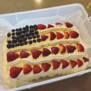 I like my patriotism served with whipped cream and fruit. 🇺🇸 #4thofjuly #cakesovertanks https://t.co/bUYhy4wSwq https://t.co/5bjZlU1UV3