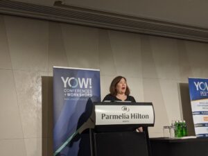 RT @battlepanda_au: The wonderful @web_goddess at @yow_conf #YOWPerth. Yes even skechnoted! https://t.co/ASsulG42NA