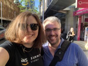 Walking to @PubConf and ran into @JakeGinnivan. He told me to kick @Amys_Kapers’s ass. 😜 https://t.co/6gWBkbqpAE