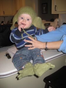 @AstroHyde @41Strange @craftyiscool 12 years ago I knitted my friend @krisalis’s baby a Yoda costume, complete with felted ears! Obviously we were way ahead of the trend. 😂 https://t.co/Psbb1UEhJl https://t.co/fK9hXMaB93