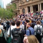 RT @elizgw: Big crowds at the climate protest Sydney Town Hall https://t.co/U6klpu06JQ