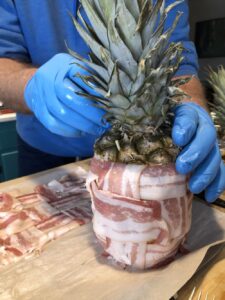 Step 6: reattach pineapple top with more skewers and behold the majesty of the prepped #swineapple ! 🐷🍍 https://t.co/08IVQGW31g