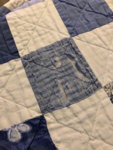 “Make Do and Mend.” 18yrs ago I moved to Oz, and since I couldn’t yet get a job, I hand sewed a quilt from old shirts and bedsheets. I was really proud of it. Over time some of the fabric started to wear through, so tonight I added the first patches... #visiblemending https://t.co/OeefZ8xDBS