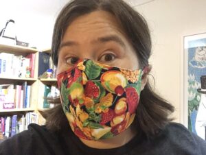 Made another iteration of Fu masks from @freesewing_org. Ties are sewn from old leftover bias binding. Used lightweight interfacing on lining to stiffen a little. Also used a bit of bias to make a pocket for removable nose wire - much better fit! https://t.co/TmLjEzNy5X