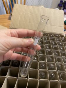 In today's weird shit from the depths of the Snook's office - anybody in Sydney interested in test tubes? Box of 75, never used but dusty, 150mm x 18mm. $20. https://t.co/k6SyxNmf46