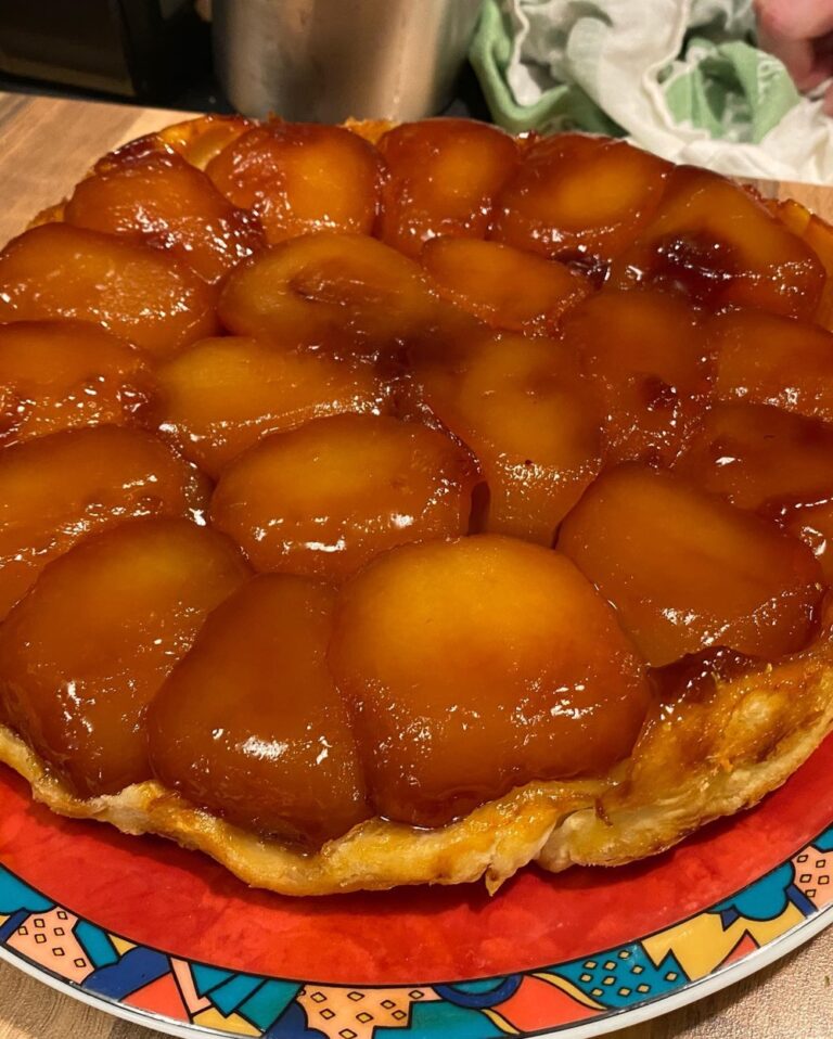 “Why I am cooking so good!?” The Snook spent his Sunday making me homemade spaghetti bolognese and a tarte tatin. 😍 #booyakasha