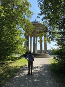 We walked all over the Schloß Nymphenburg park today. I do love a formal garden... https://t.co/BozYrkmSVB